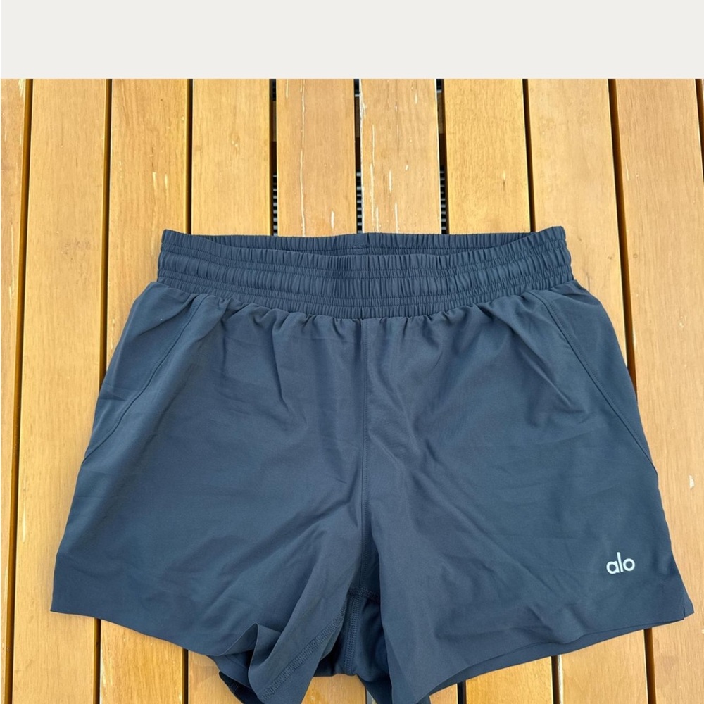 ALO Yoga Men's Navy Shorts